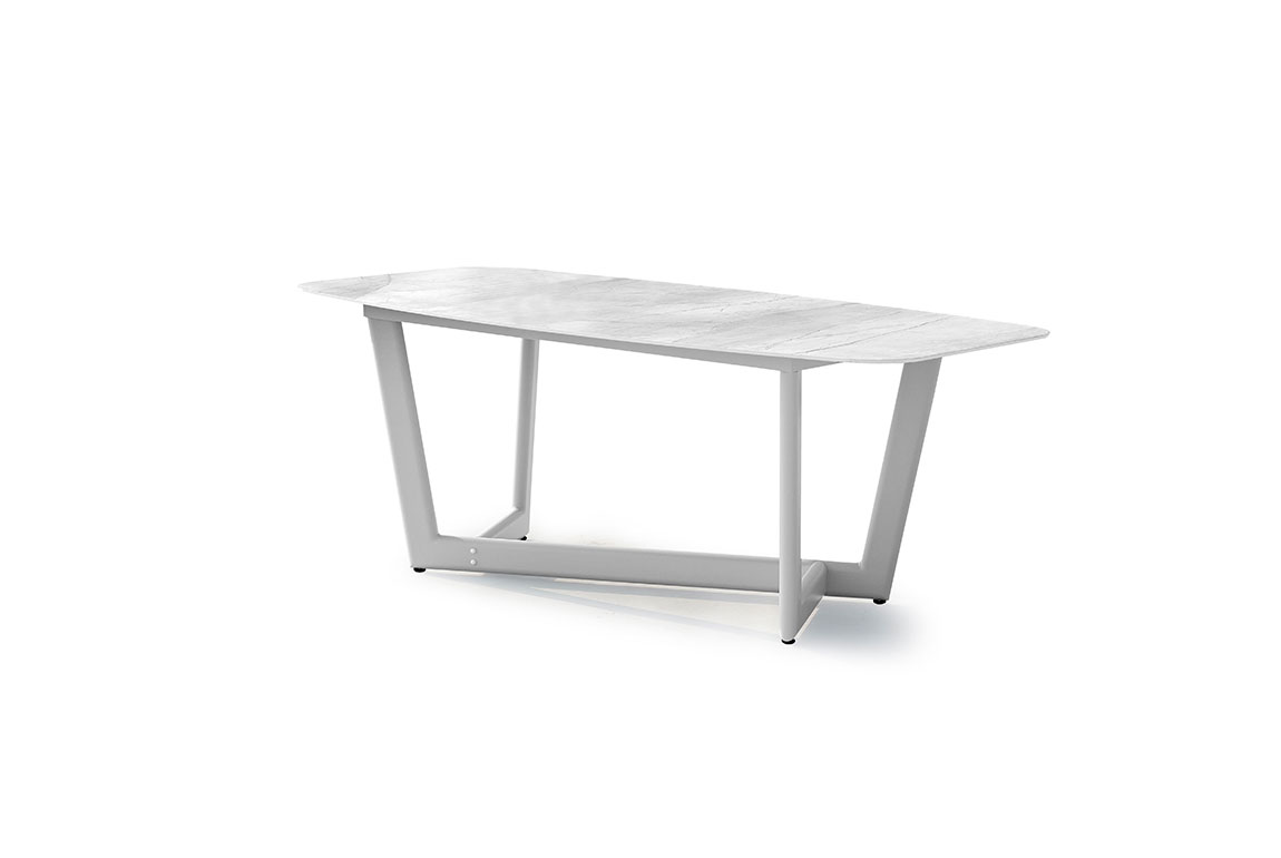 CLUB-B rectangular dining table Z base